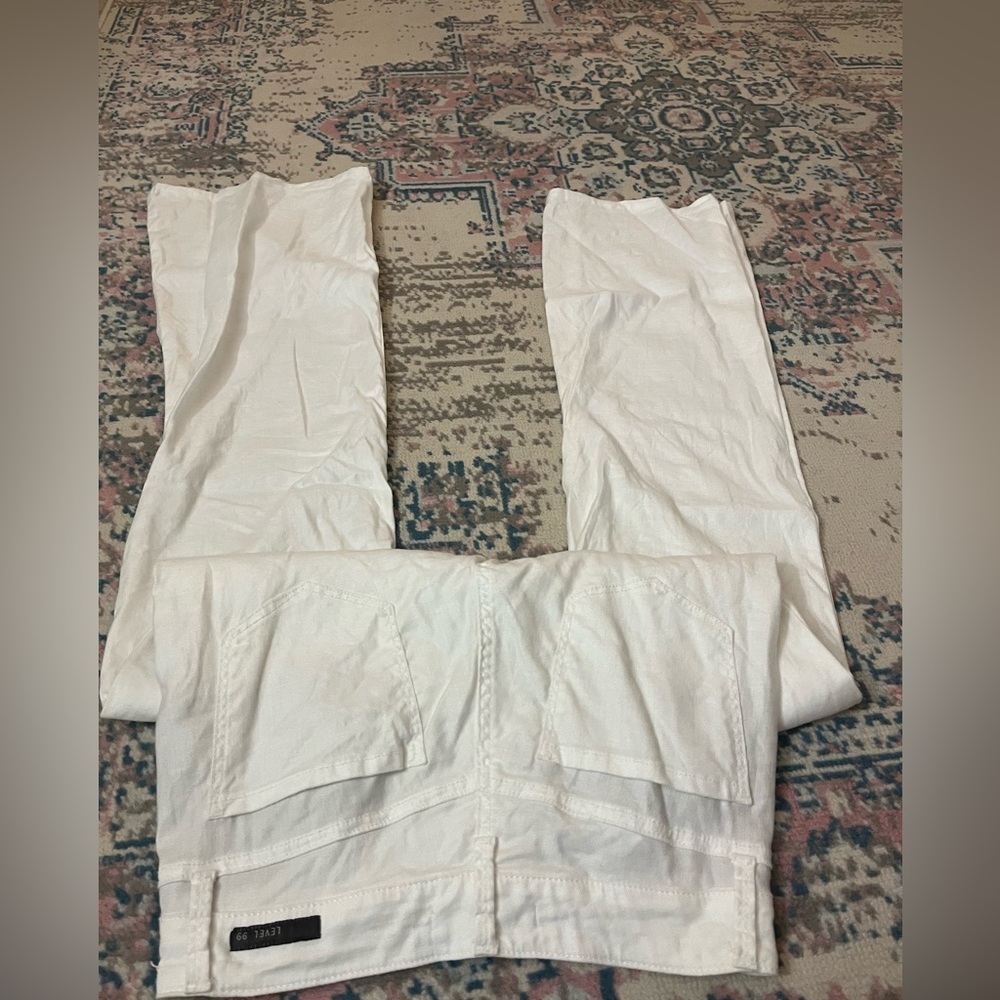 Level 99 Lien white flare bottom pants